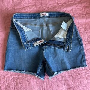 Wrangler frayed shorts